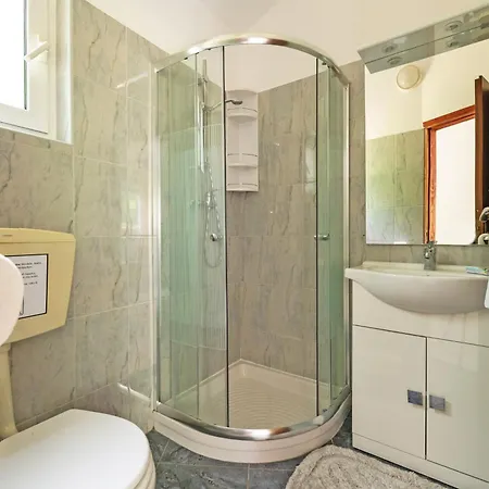 Secluded Irma With Pool On The Edge Of Forest In Liznjan, Istria, Croatia Hotel 4*